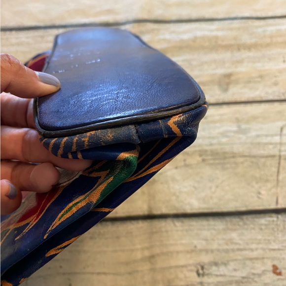 Beautiful 90’s tooled leather colorful elephant pattern hand purse. - Picture 9 of 15